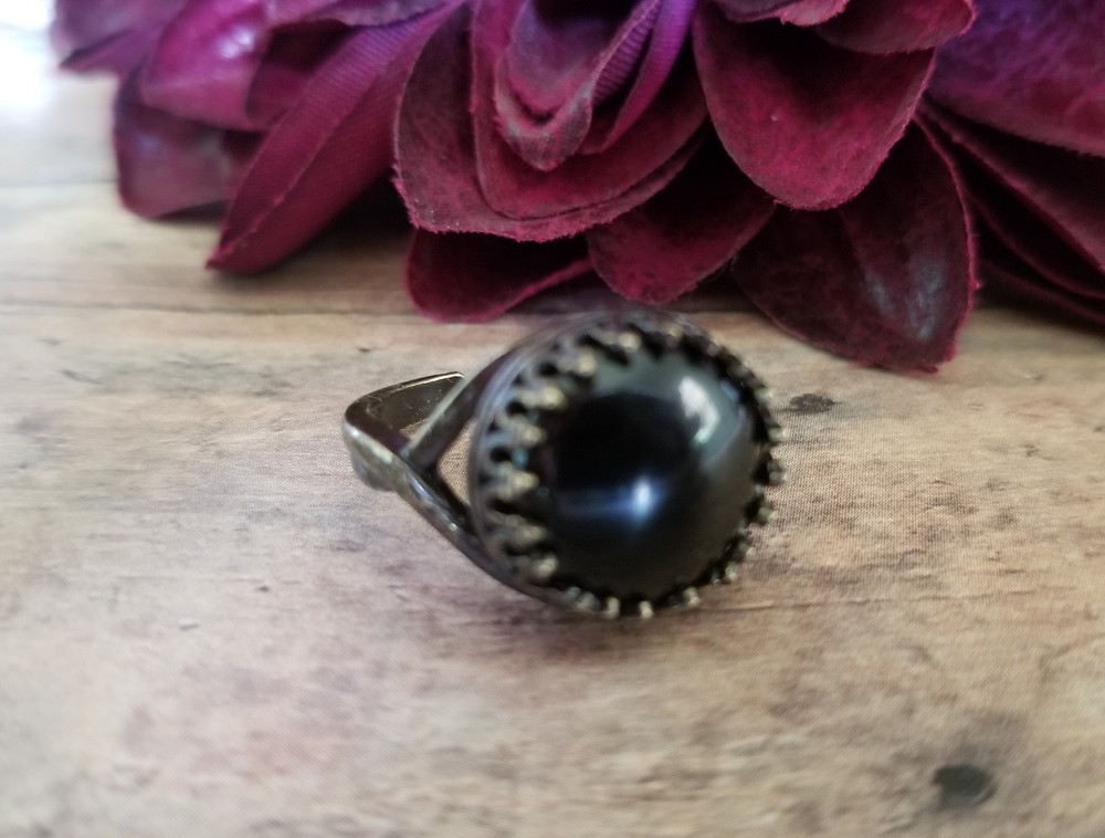 Black agate ring, adjustable, silvertone, stone, antique style gothic victorian