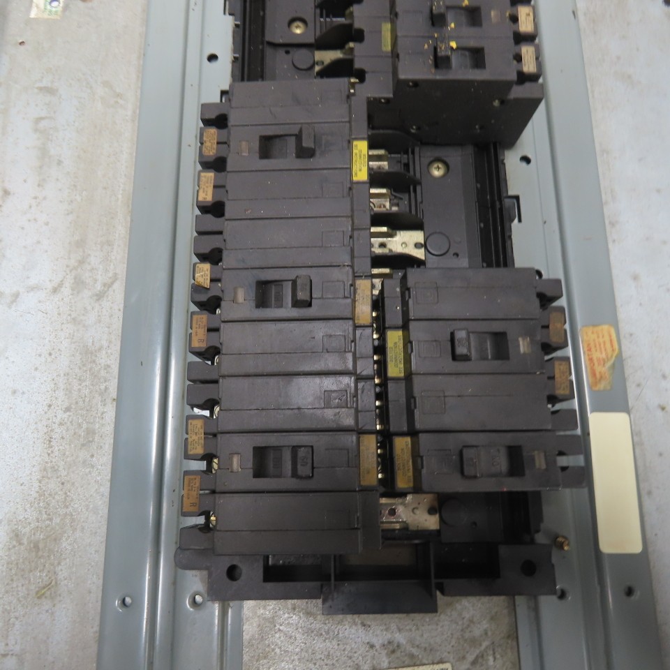 Square D MH41 Type 1 225A Ser E1 Breaker Panelboard 42-Space