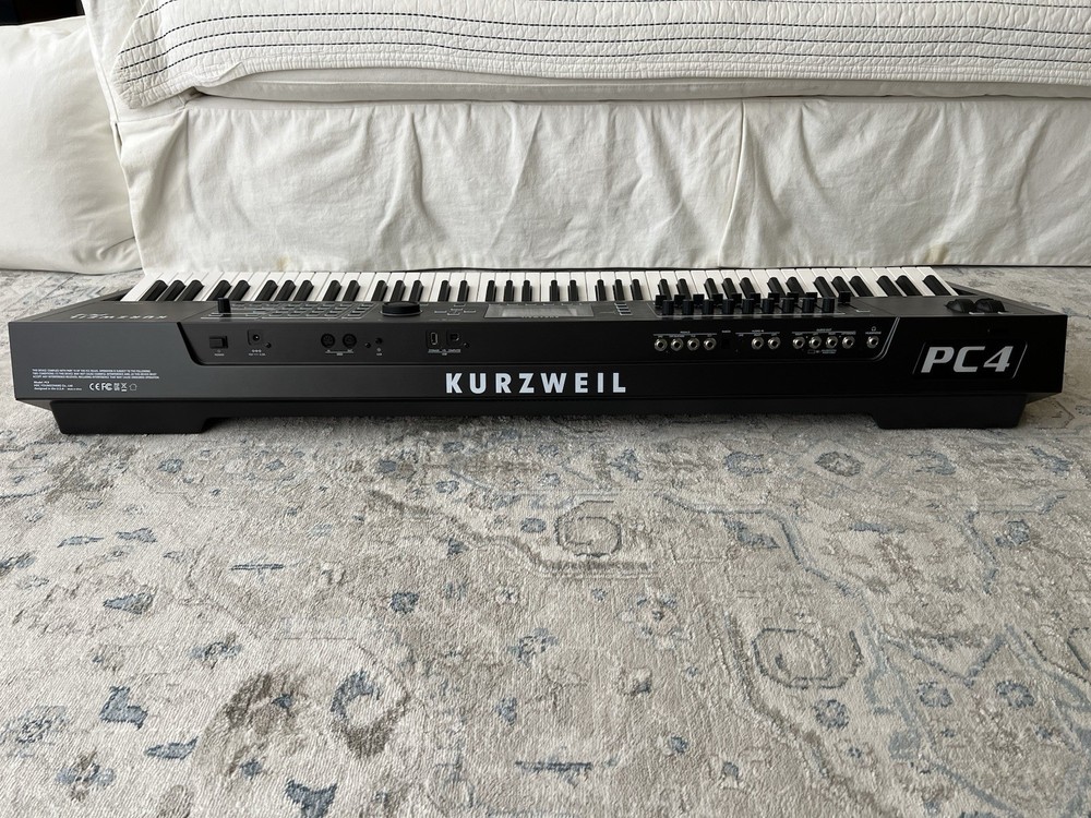 Kurzweil PC4 88-Key Performance Controller