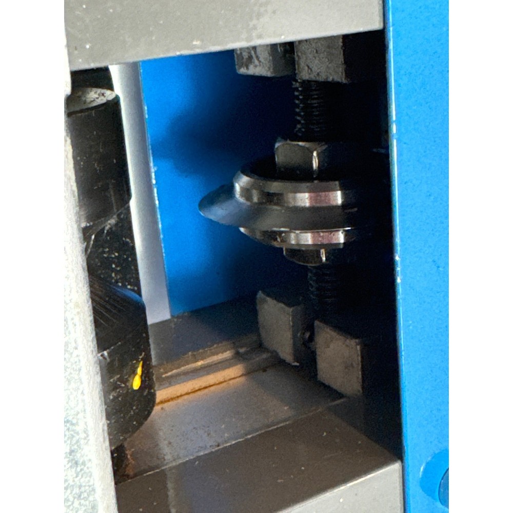 Senduo Manual Wire Stripper Machine