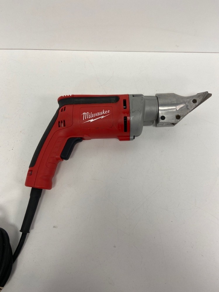 MILWAUKEE TOOLS 6852-20 (P04023325)