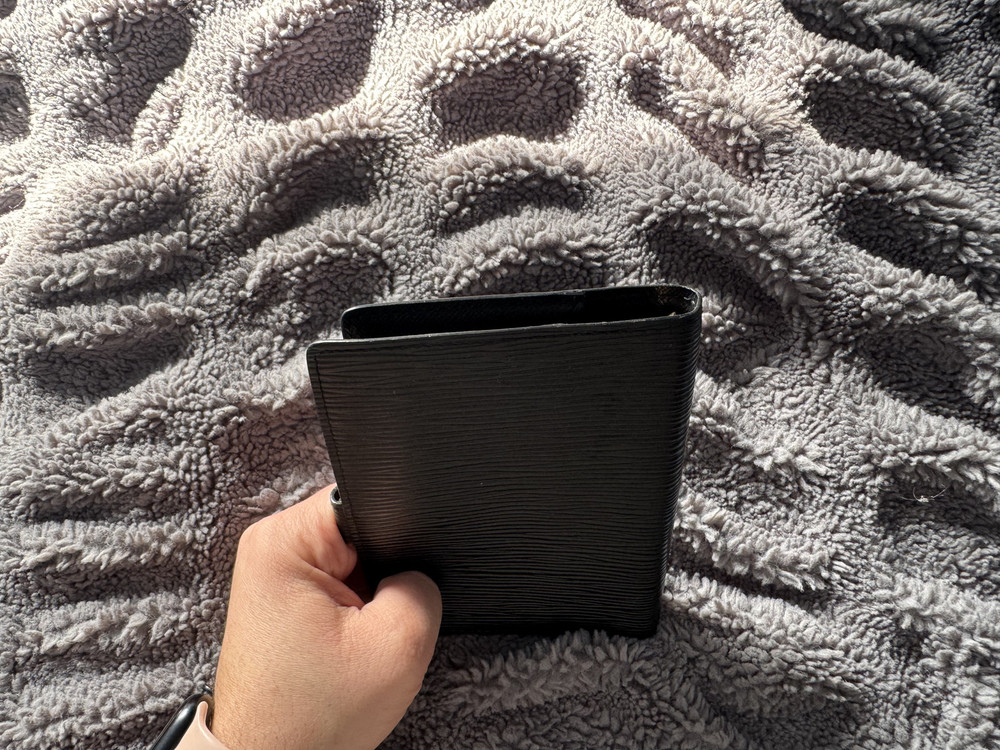 Louis Vuitton PM Epi Leather Agenda Black – Date Code CA0968