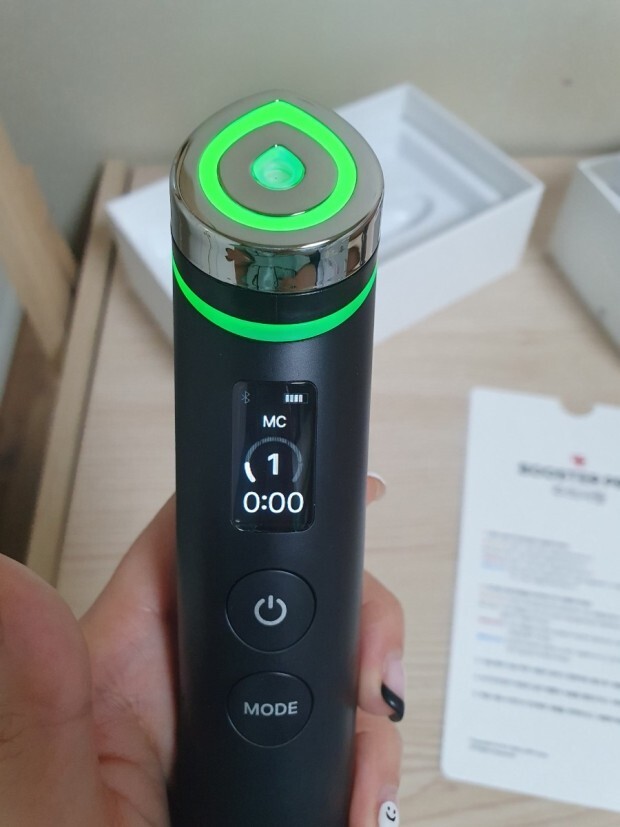 Medicube AGE-R Booster Pro