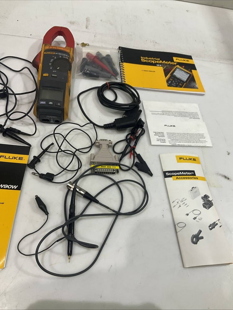 FLUKE 381 REMOTE DISPLAY TERMS CLAMP METER KIT T2M