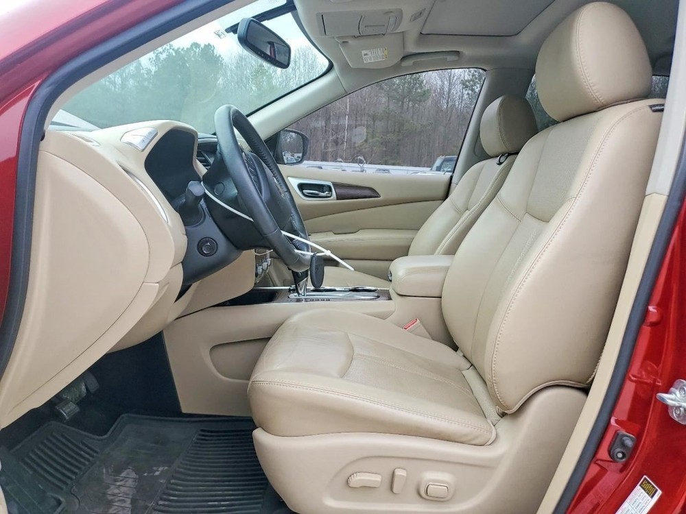 PATHFINDR 2018 Glove Box 4973711