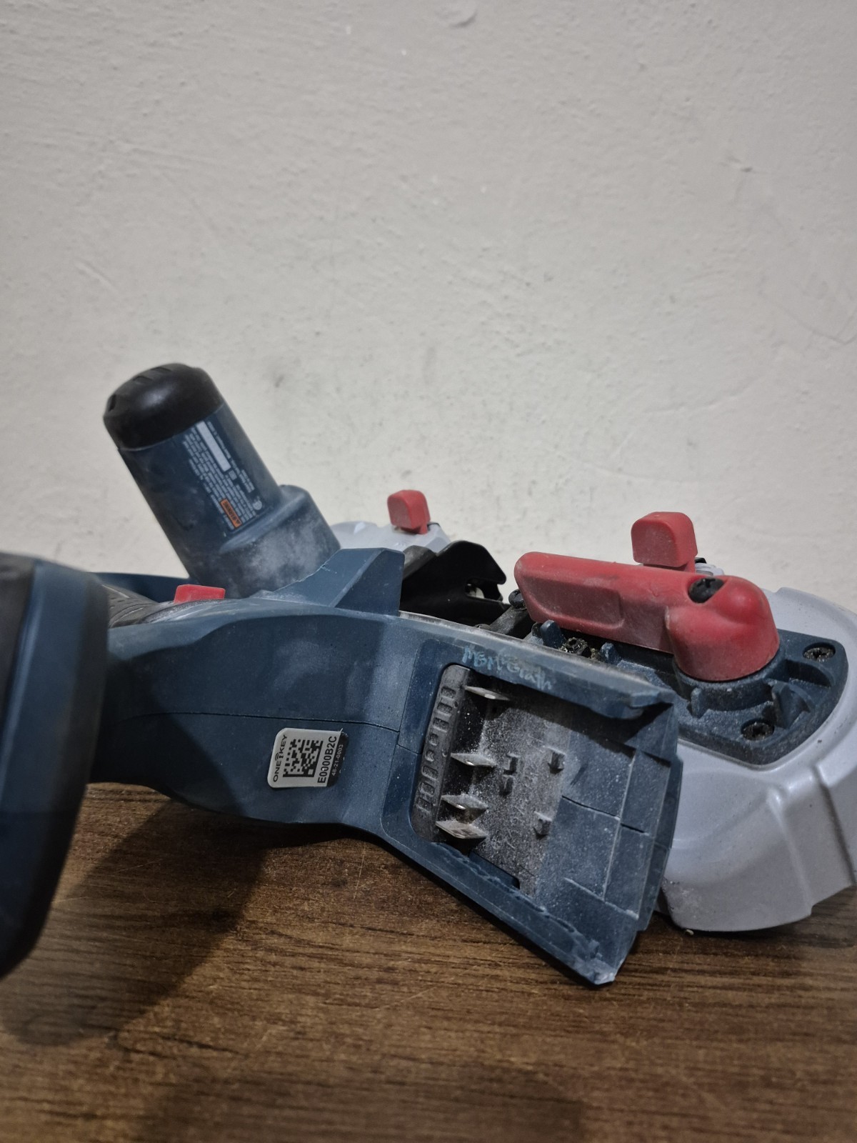 BOSCH GCB18V-2 18v Compact Cordless Band Saw