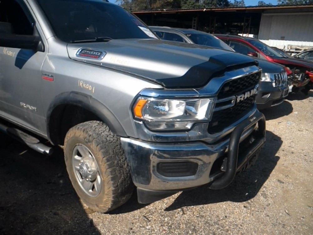 RAM2500 2019 High Mounted Stop Light 104918122