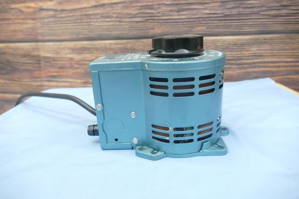 Staco Energy Variac Variable AutoTransformer, 033-3504 (0-140V)