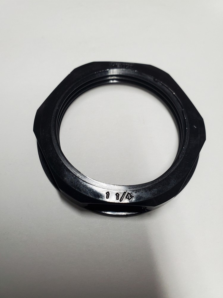 HEYCO 9144 locknut 1-1/4in (100Pack)