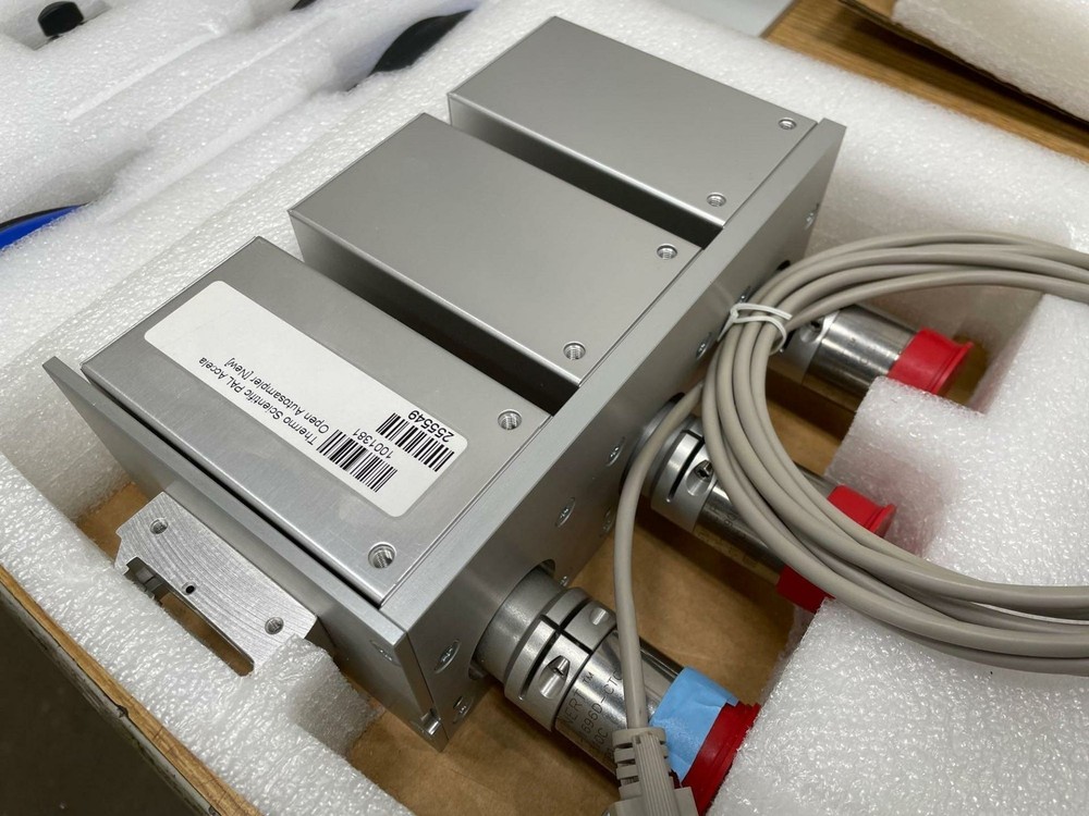 Thermo Scientific PAL Accela Open Autosampler [OPEN BOX] w/ software