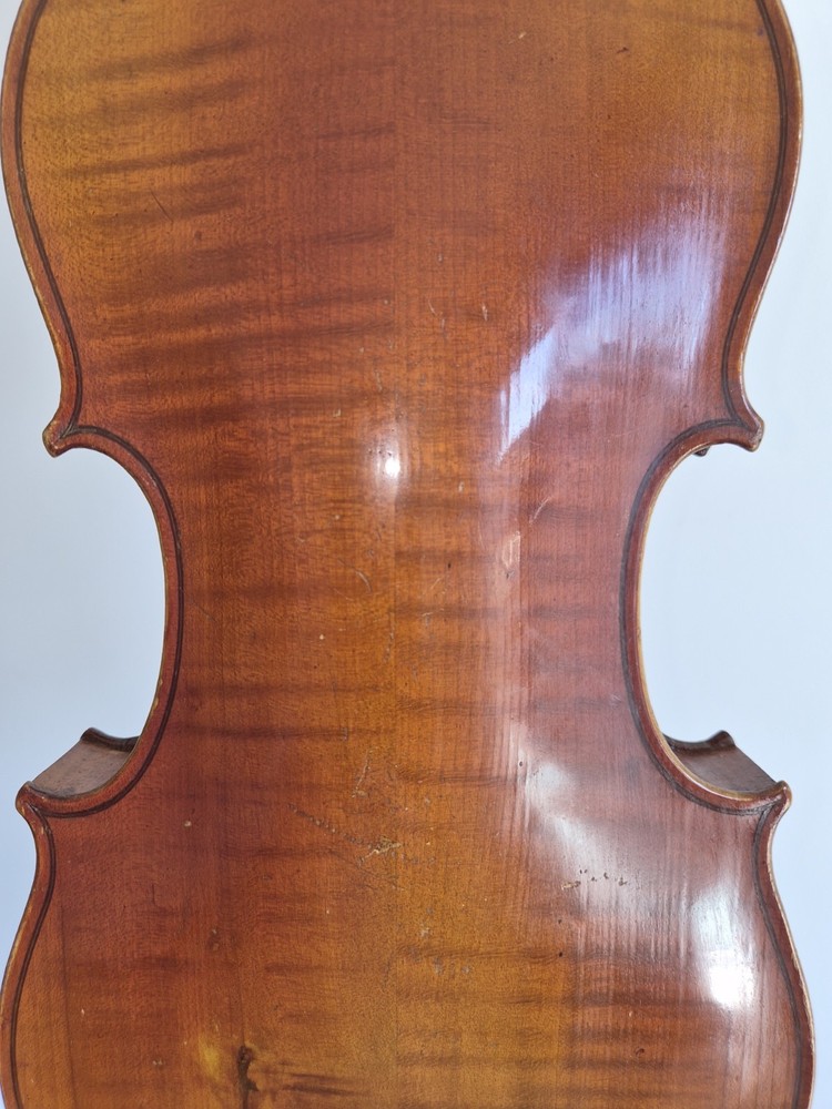 4/4 VIOLIN HAND MADE Used Violin