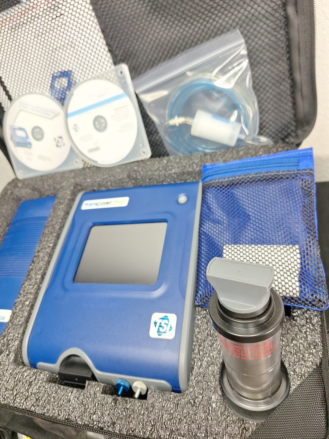 TSI 8038 PortaCount Pro Respirator Fit Tester + Particle Generator (MFG - 2015)