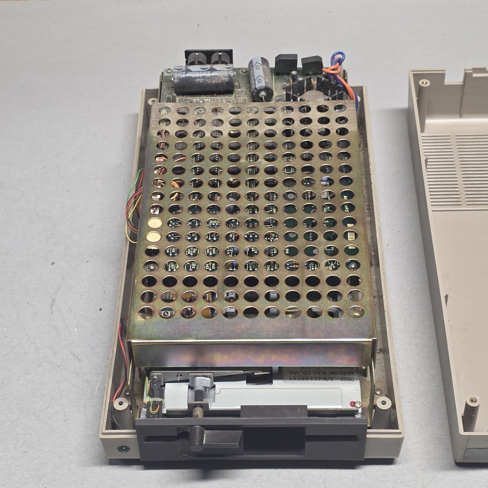 Commodore 1541 Floppy Disk Drive For Commodore 64 C64 VIC-20 Untested