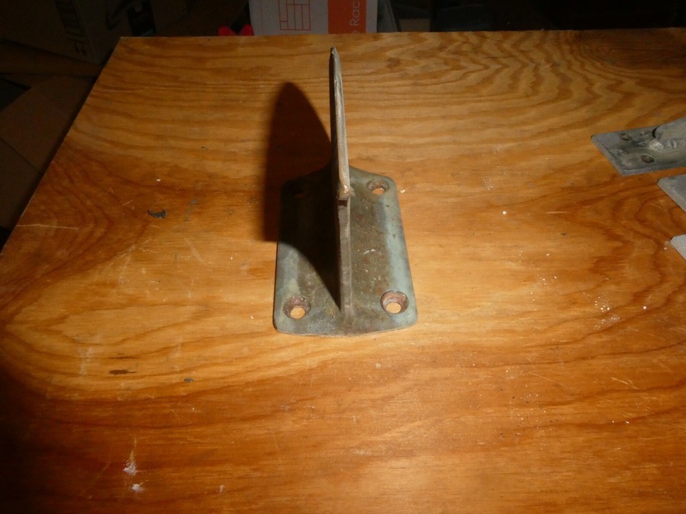 Supra Tracking Fin
