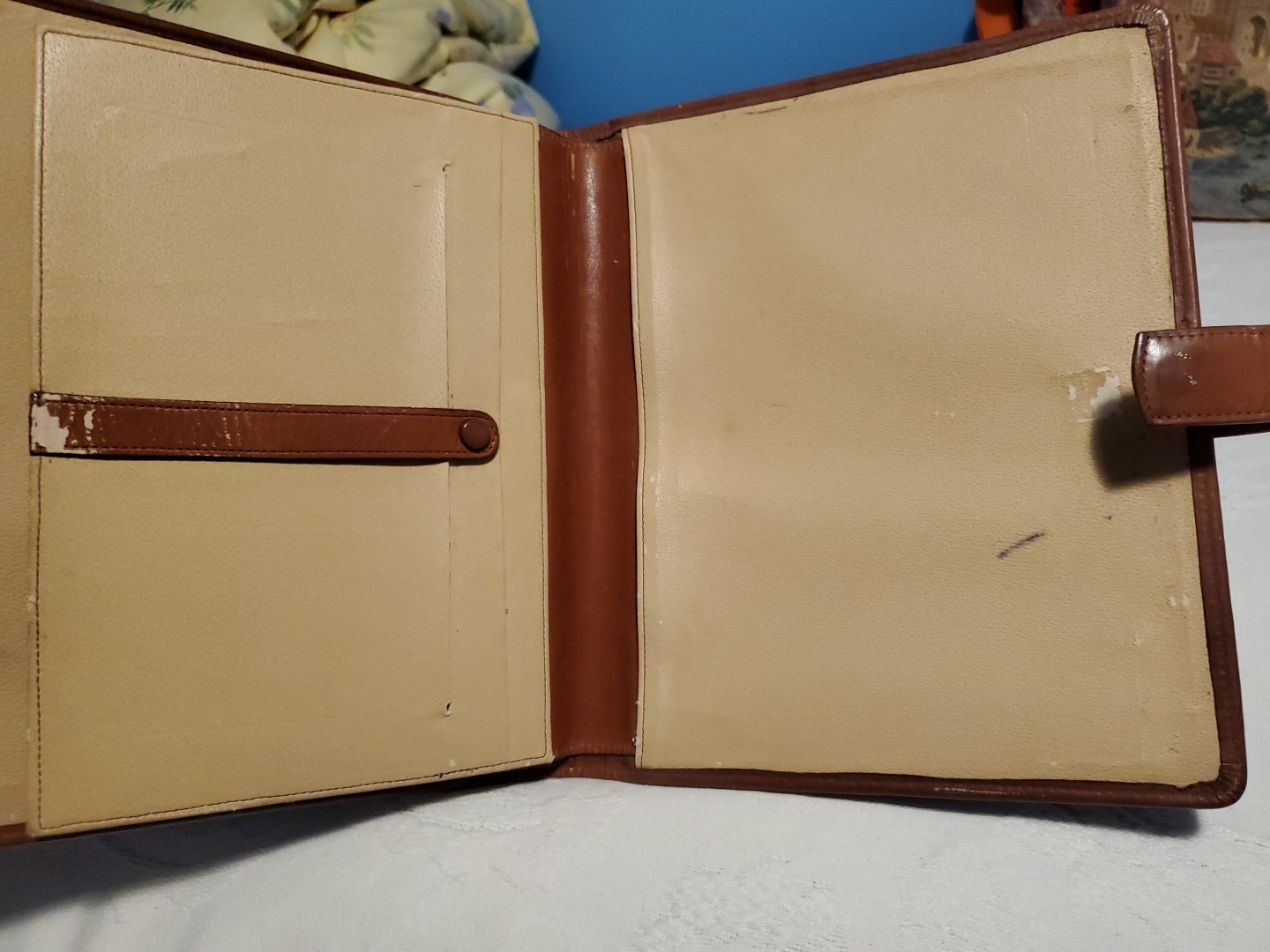 Dooney & Bourke Leather planner Organizer Folio Green/Brown, 8.5" X 9.5"