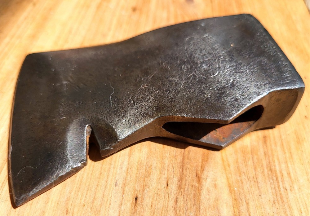 Rare Tiny Embossed KELLY Worlds Finest TRUE TEMPER, Jersey Pattern Lugs Axe Head