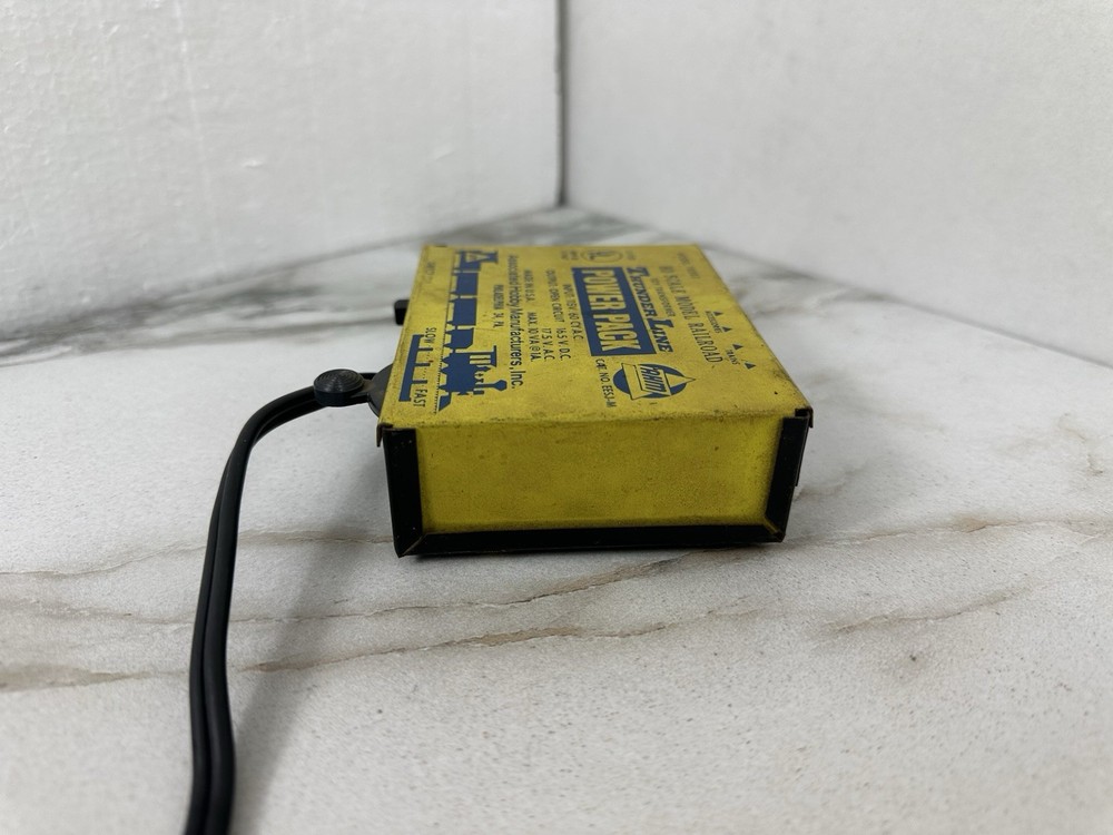 Model 70203 Thunder Line Power Pack Transformer HO Scale Model Train Railroad