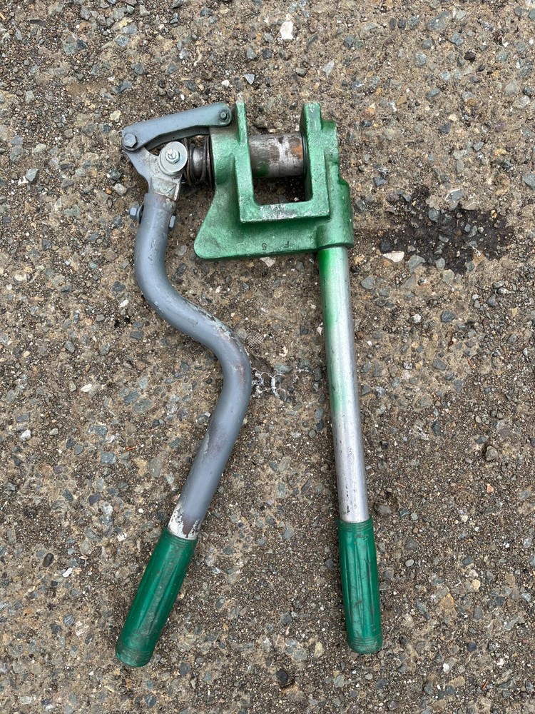 Greenlee 709 Metal Stud Punch