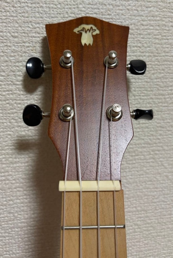 YORAM YK-100 Ukulele with tuner