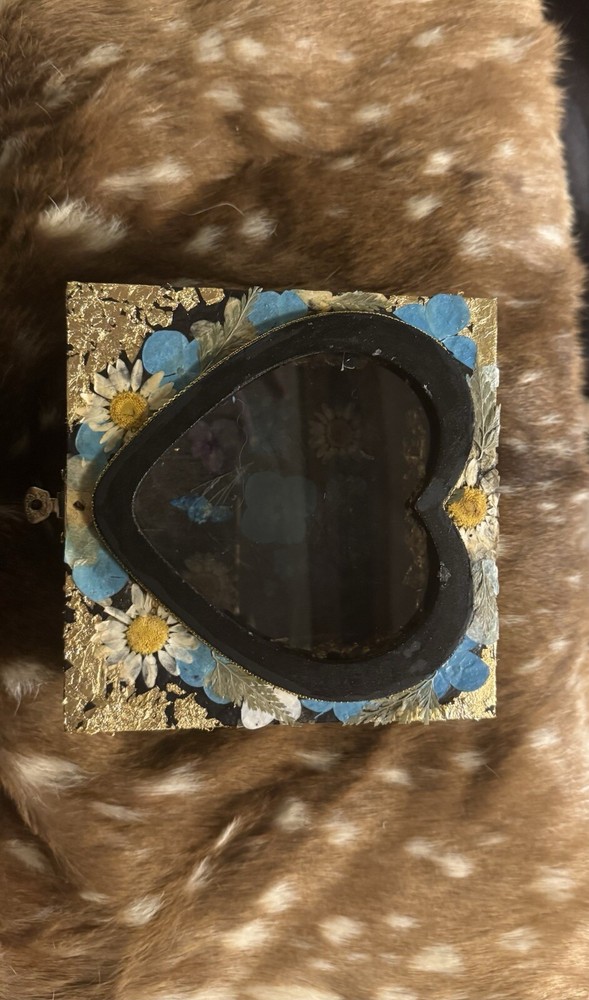 Unique Box With Dried Real Flowers