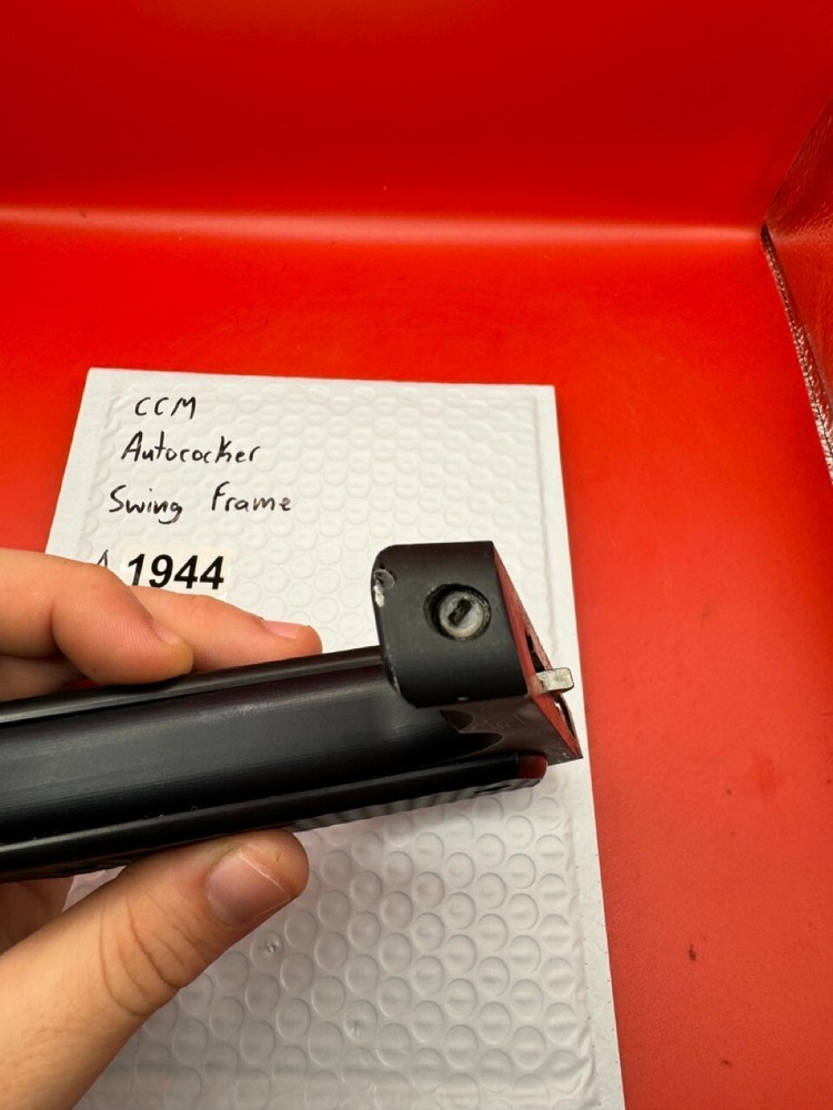 CCM Autococker Swing Frame Black