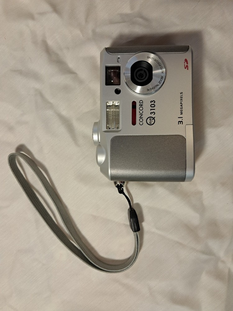 Concord 3103 digital camera 3.1 mega pixels boxed