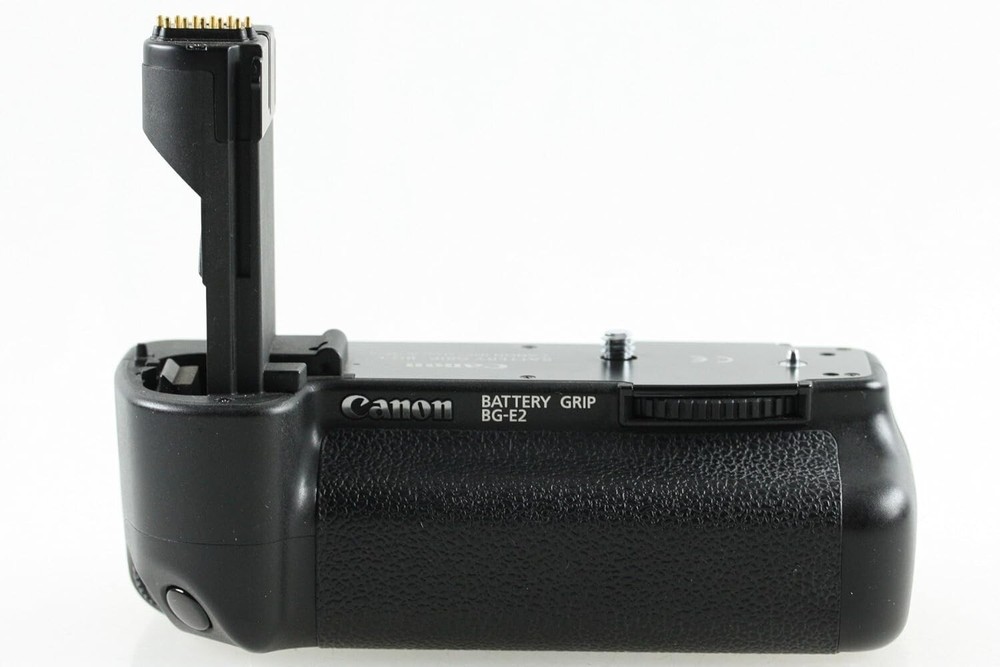 Canon Battery Grip BG-E2 (BP-511,BP-511A) with AA Holder BGM-E2 (20D,30D)