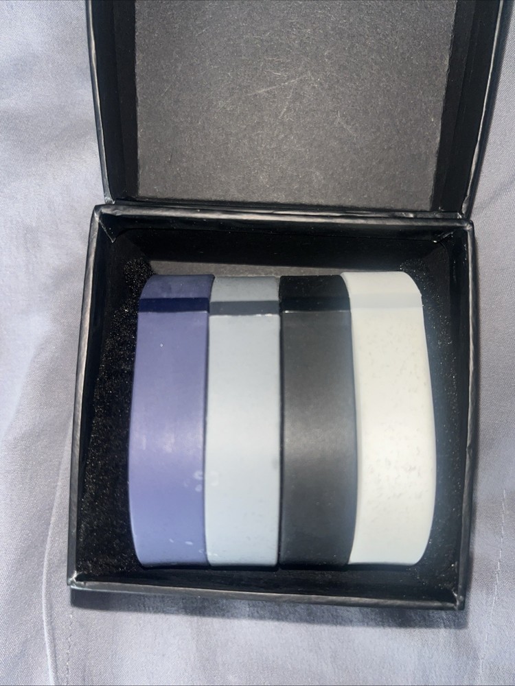 BRAND NEW Fitbit bands size L