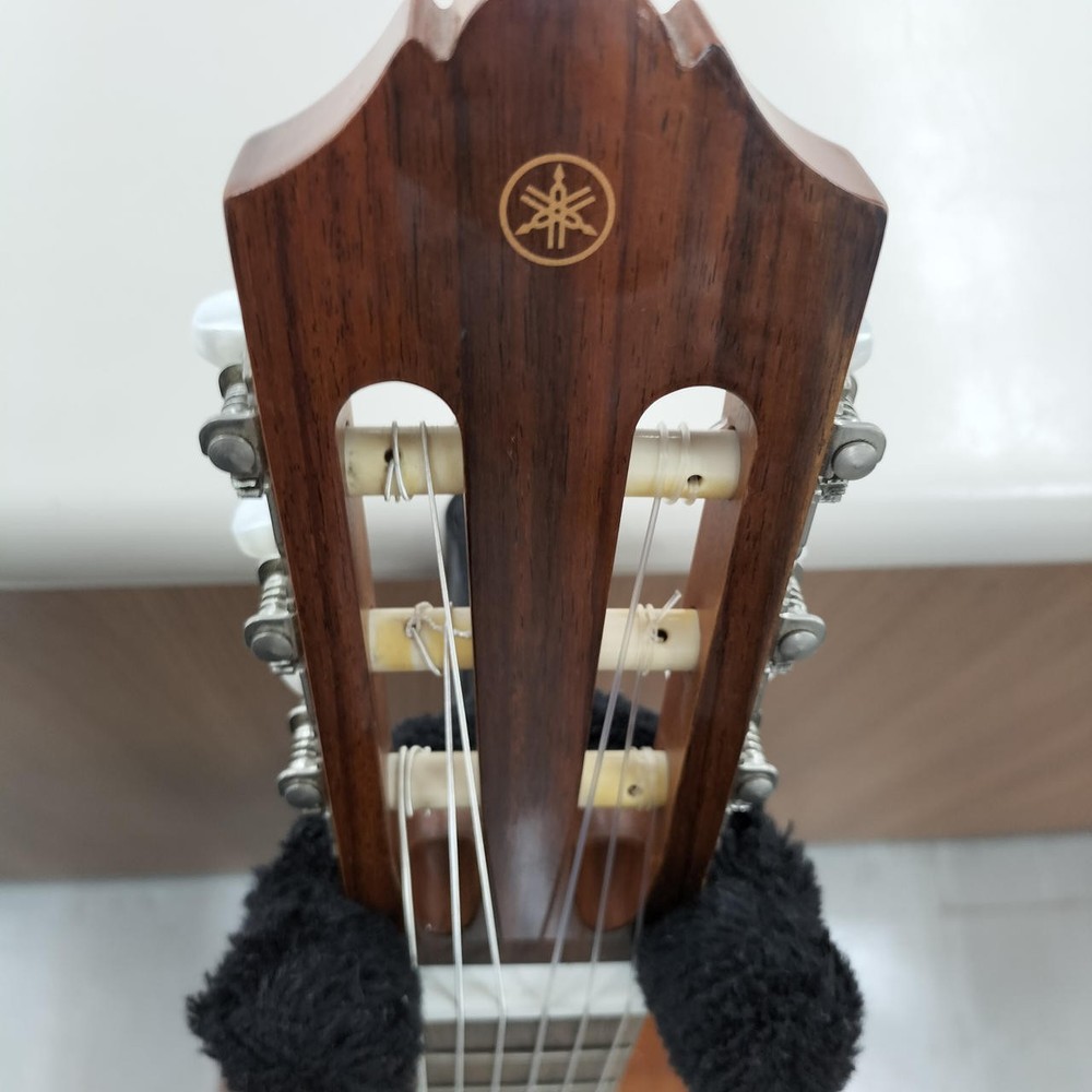 YAMAHA CG142C Classical Guitar-02