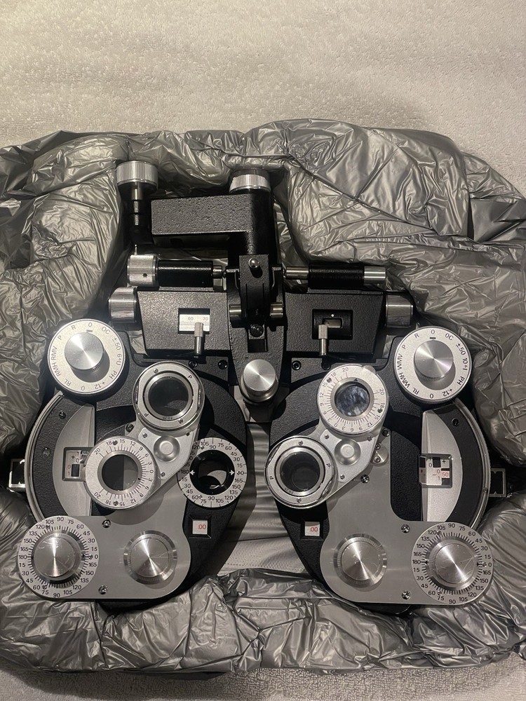 Shin Nippon BR10 phoropter used