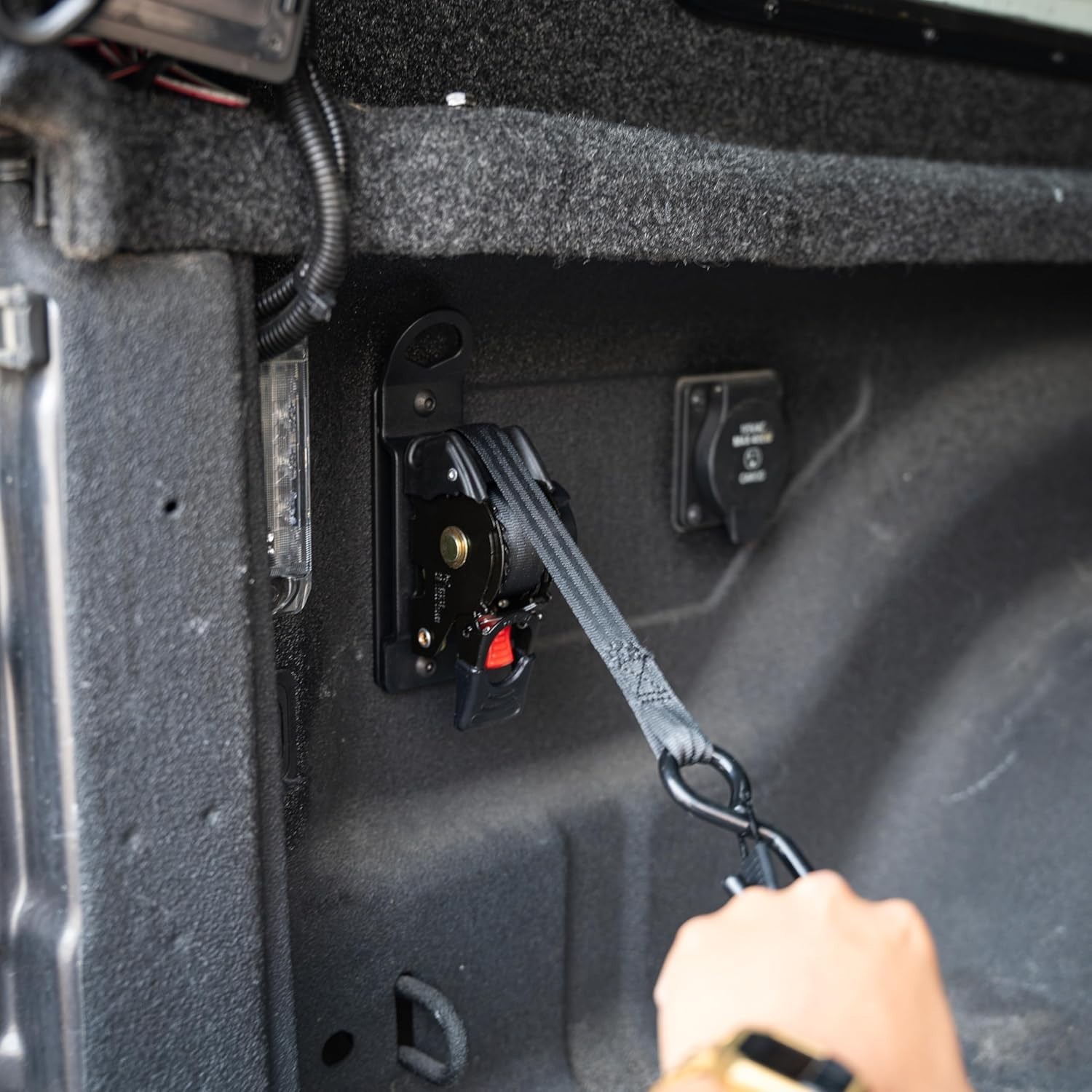 SET OF TWO-Integral Straps FITS: RAM 2500/3500 2019-2026 Bed Mounted Retractable