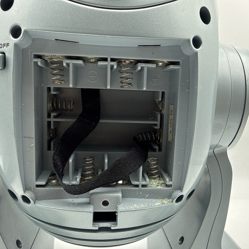 Sharper Image Robo Scout Si583 With Remote