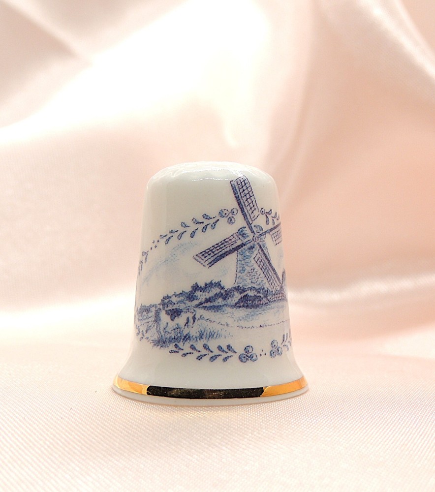 Souvenir Thimble Holland Windmill Fine Bone China