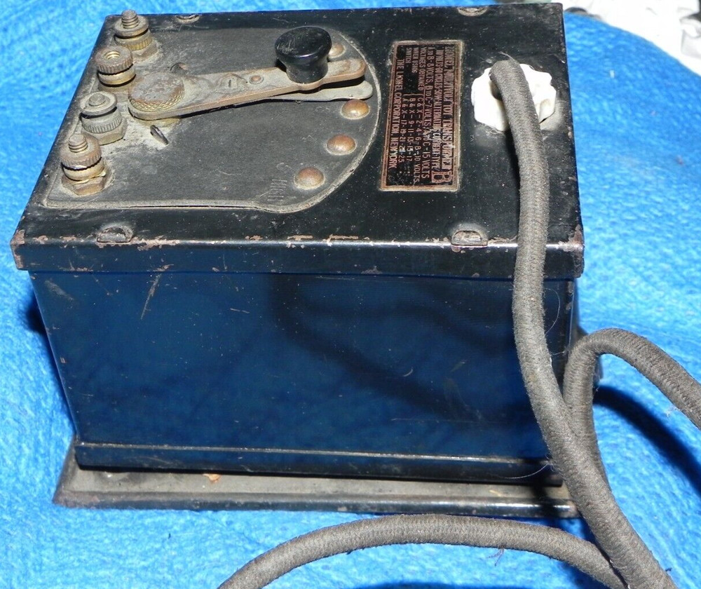 LIONEL MULTI VOLT Transformer TYPE B