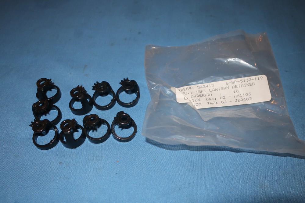 9 Lionel O22 Switch Lantern Retainers. NOS