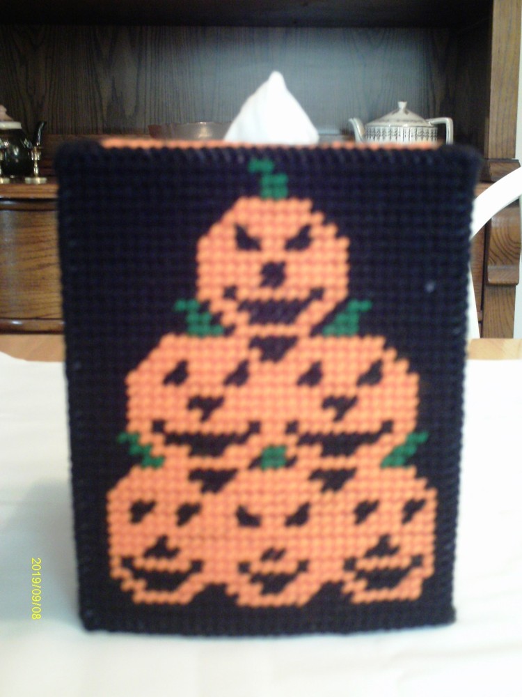 "Stacked Pumpkins" Tissue Box Cover (Plastic & Yarn) Finished
