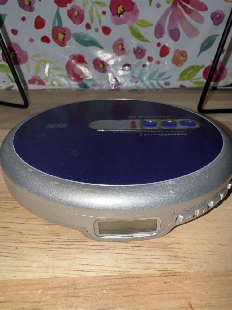 Emerson 20 Track Programable CD Player HD7998BL No Headphones Tested Working