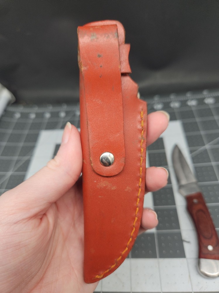 Winchester Fixed Blade Knife w/ Mossy Oak Sheath