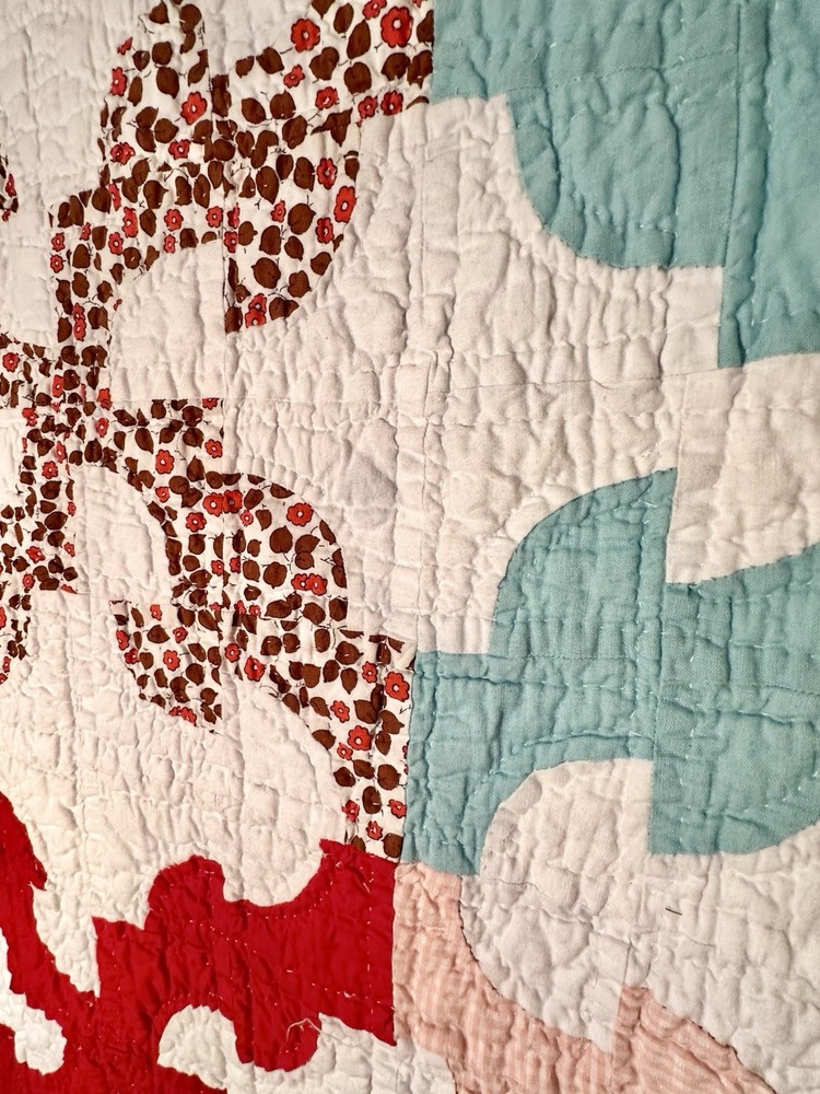 Handmade Patchwork Cotton Drunkards Path Quilt