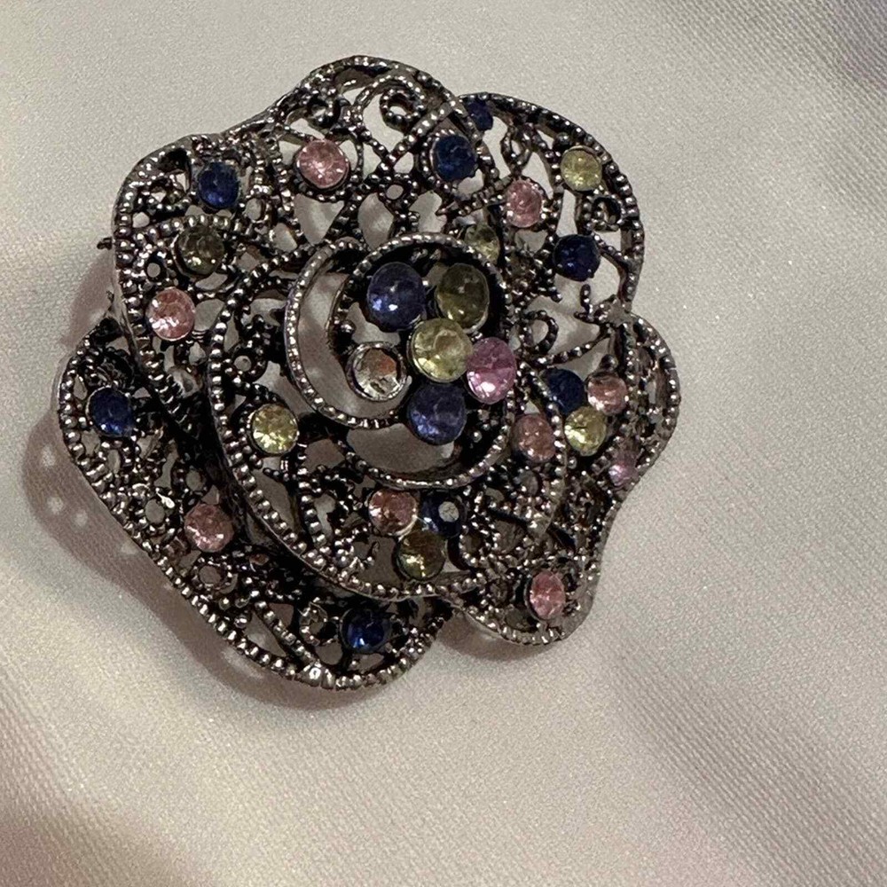 Beautiful multi color stone brooch Missing one stone