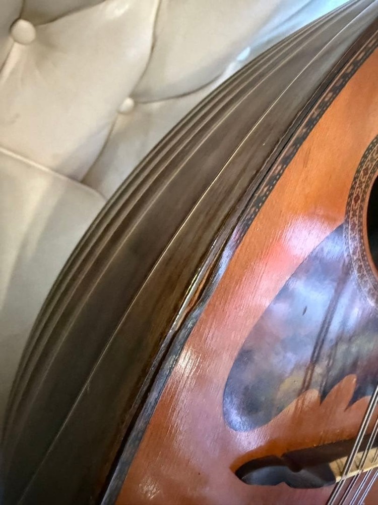 78: Mandolin Spruce body 8 strings