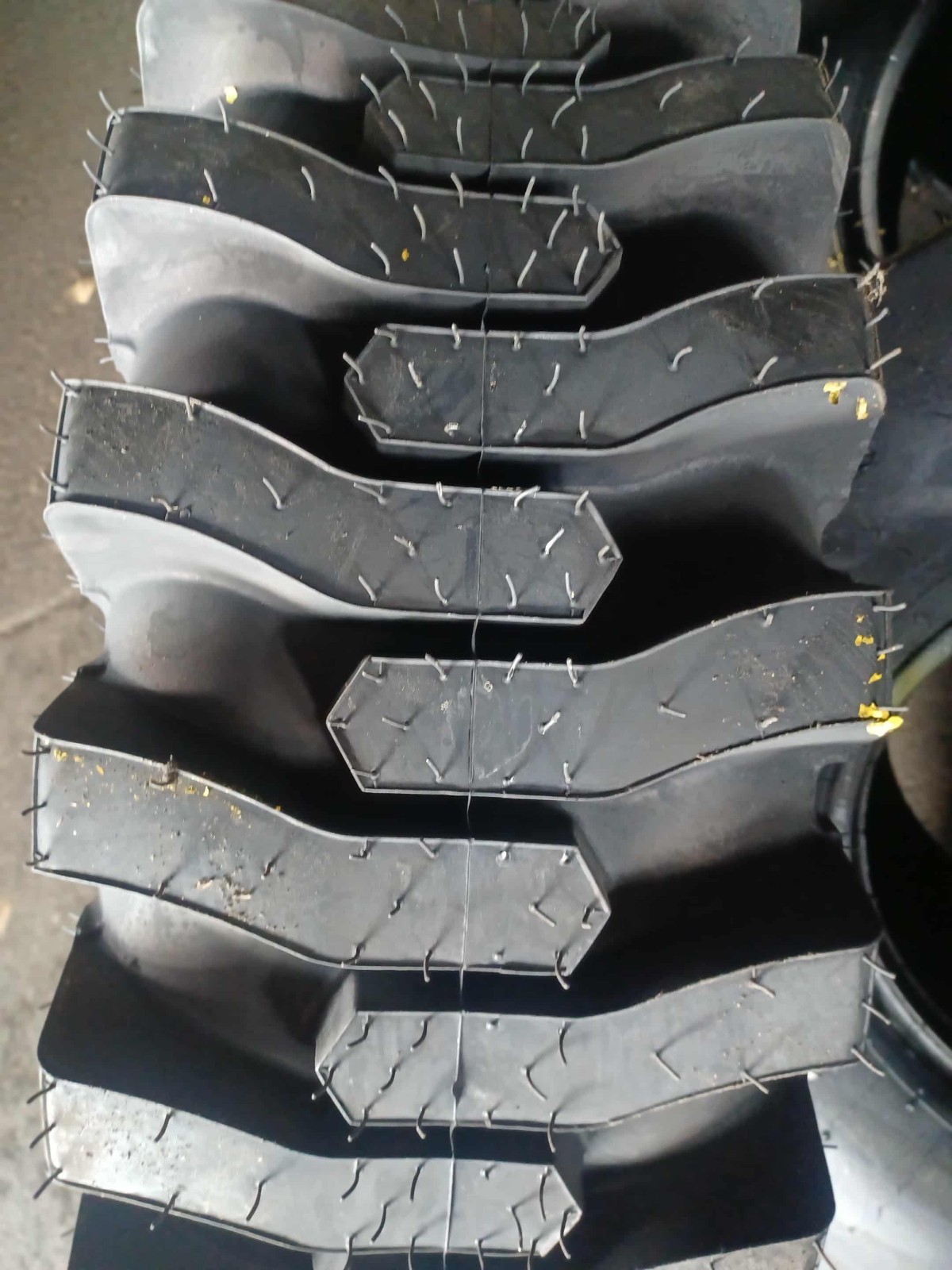 10.5/80-18 TIRE I-3 INDUSTRIAL 10PLY NEW OVERSTOCKS 1058018 10.5 80 18