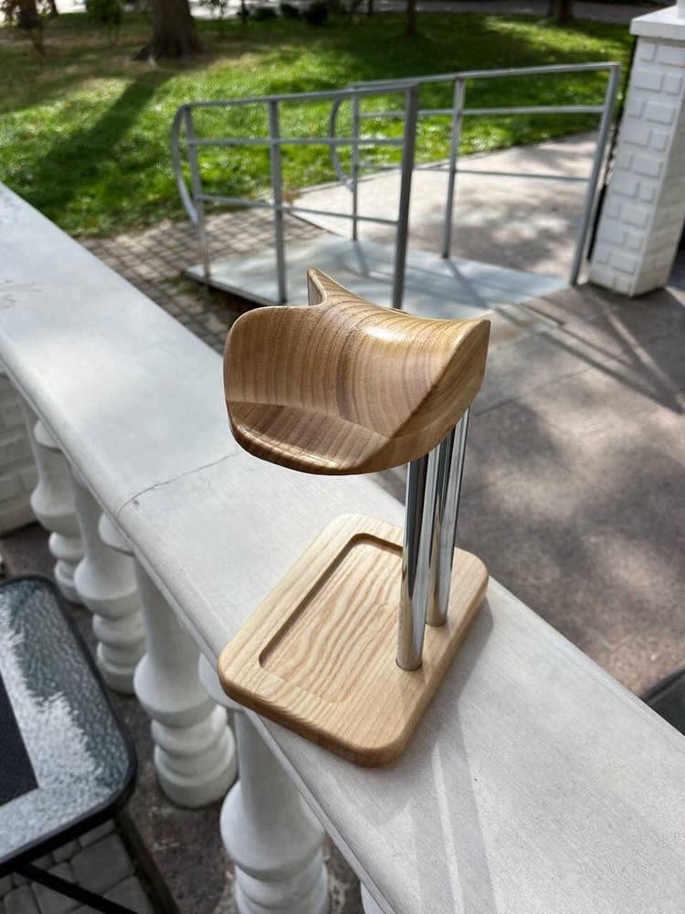 Apple Vision Pro Stand w/ Battery Compartment