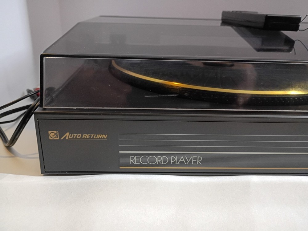 Soundsign Music Record Player 0976C Turntable Auto Return Untested