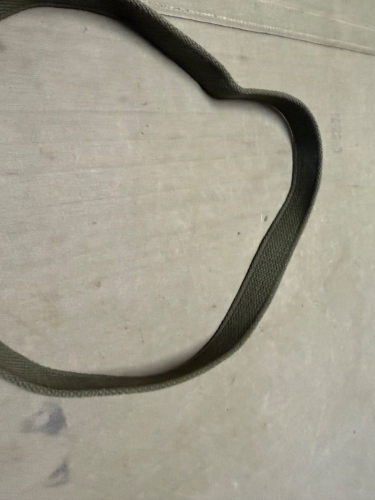 ORIGINAL WWII US ARMY AIRBORNE PARATROOPER EQUIPMENT LEG STRAP