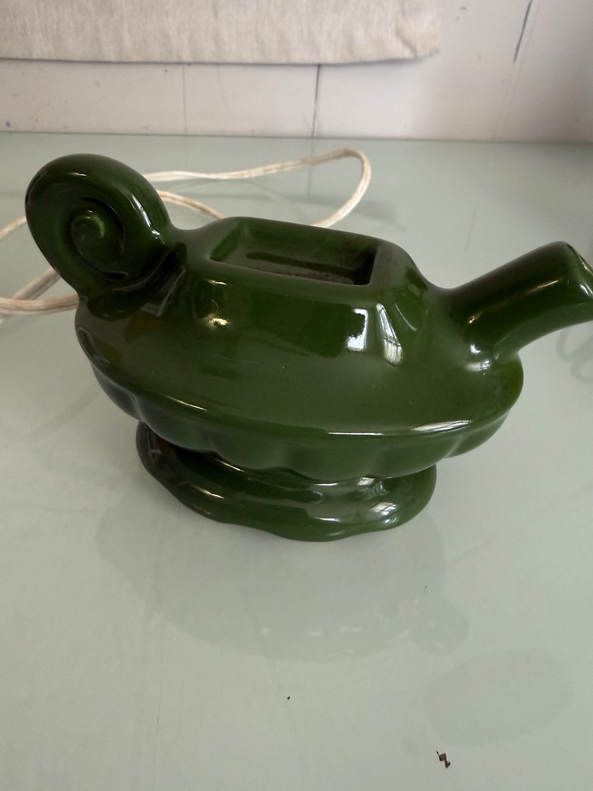 Vintage Aladdin's Magic Lamp Bugmaster Electric Ceramic Insect Control in Box