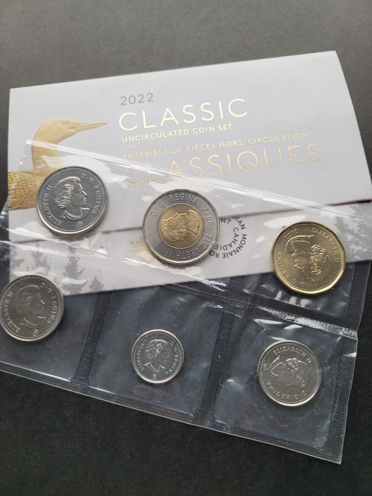 *** 2022 CANADA PROOF LIKE ROYAL MINT SET ***