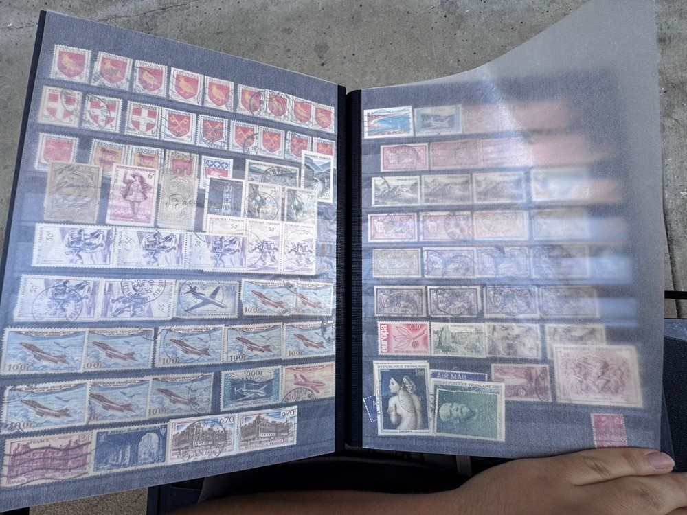 32 Page Great Condition Stockbook Glassine Interleaf Chock Full Of Stamps