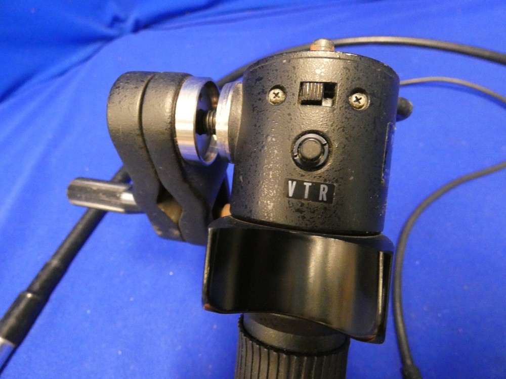 Fujinon SRD-92 Zoom Control w/CFH-3 Focus Control, Flex Cable, Clamps