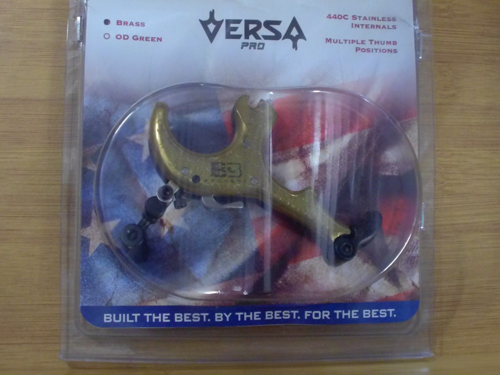 B3 Versa Pro Pack Release 3 Finger BRASS
